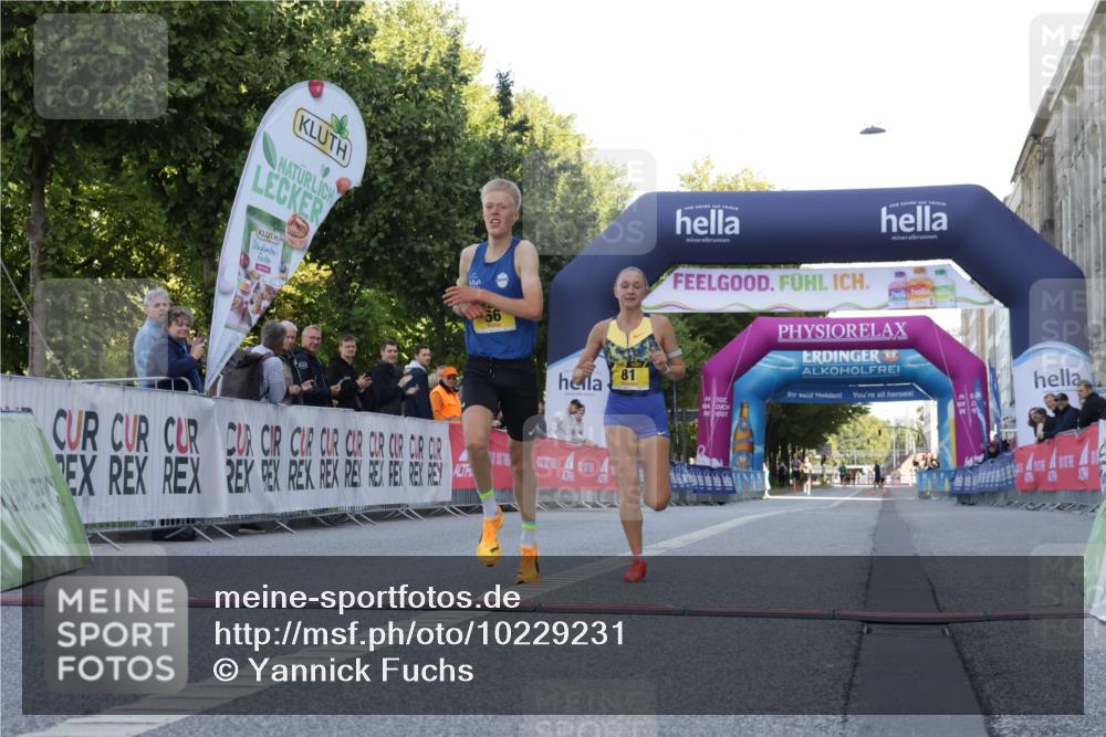 06.09.2026 - CURREX Alsterlauf Yannick Fuchs http://msf.ph/oto/10229231 06.09.2026 11:17:18 Ziel 66, 76, 81 meine-sportfotos.de