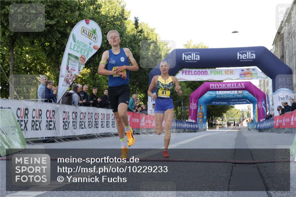 06.09.2026 - CURREX Alsterlauf Yannick Fuchs http://msf.ph/oto/10229233 06.09.2026 11:17:18 Ziel 66, 76, 81 meine-sportfotos.de