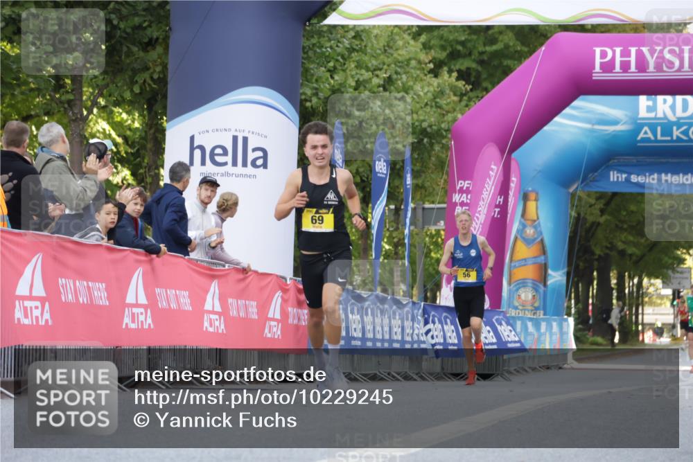 06.09.2026 - CURREX Alsterlauf Yannick Fuchs http://msf.ph/oto/10229245 06.09.2026 11:17:33 Ziel 69 meine-sportfotos.de