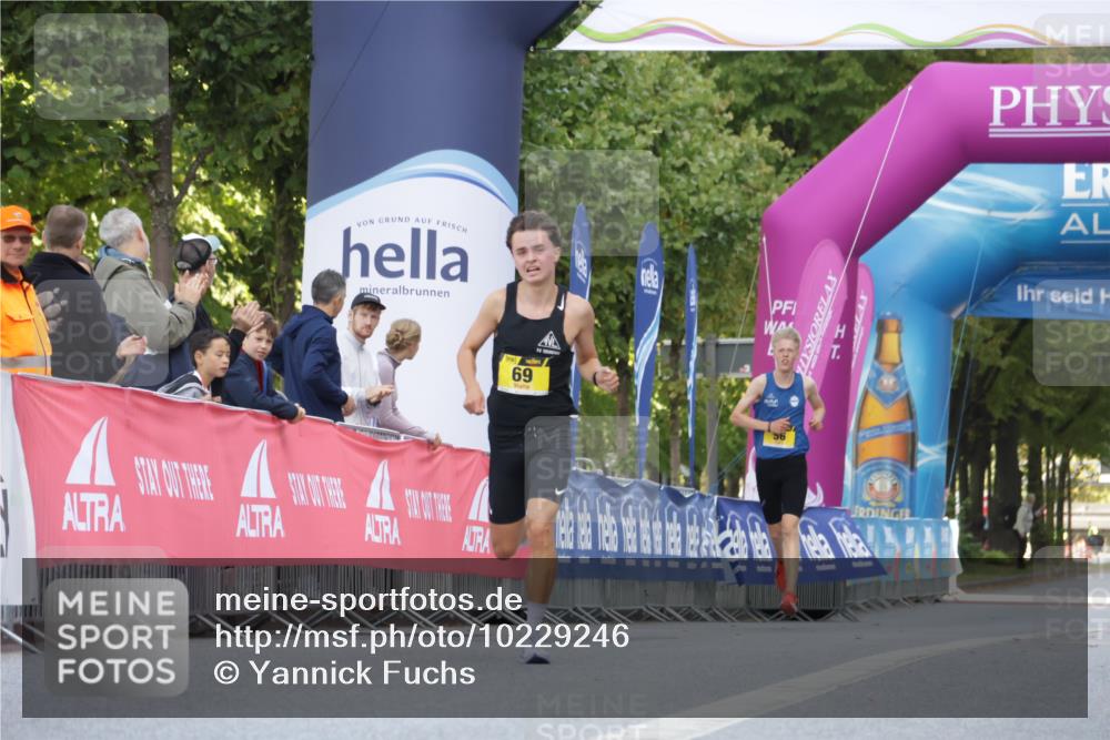 06.09.2026 - CURREX Alsterlauf Yannick Fuchs http://msf.ph/oto/10229246 06.09.2026 11:17:33 Ziel 69 meine-sportfotos.de