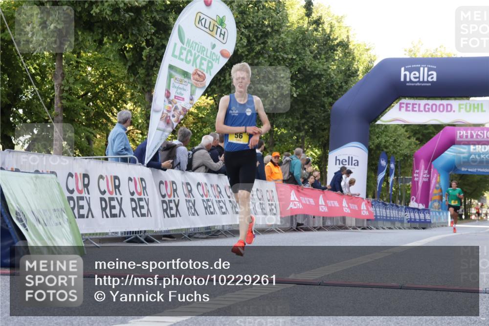 06.09.2026 - CURREX Alsterlauf Yannick Fuchs http://msf.ph/oto/10229261 06.09.2026 11:17:41 Ziel 56, 69 meine-sportfotos.de
