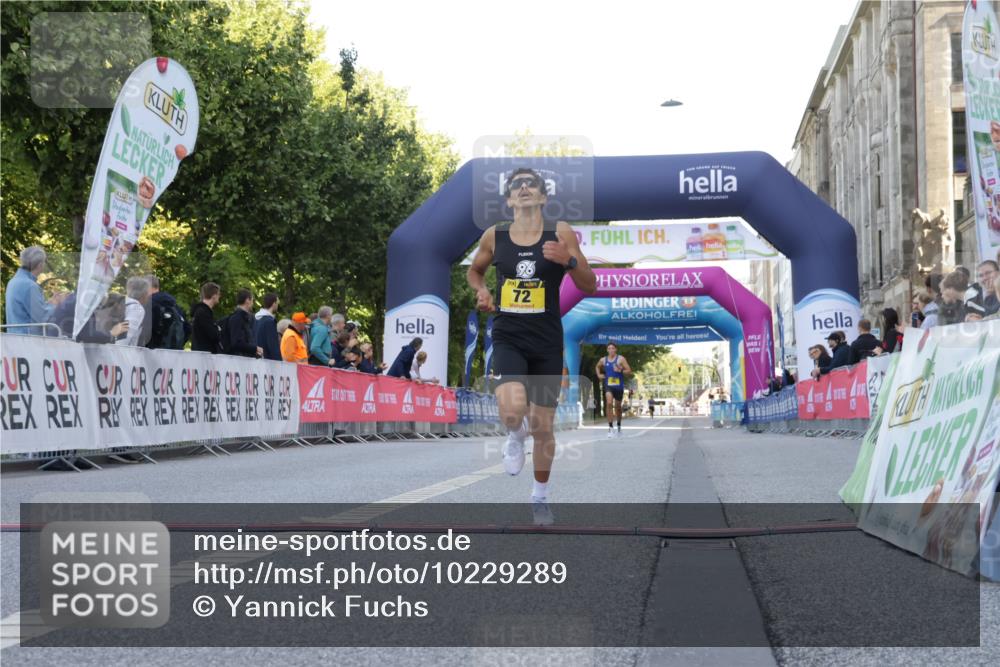 06.09.2026 - CURREX Alsterlauf Yannick Fuchs http://msf.ph/oto/10229289 06.09.2026 11:17:55 Ziel 51, 55, 67, 68, 72, 1074 meine-sportfotos.de