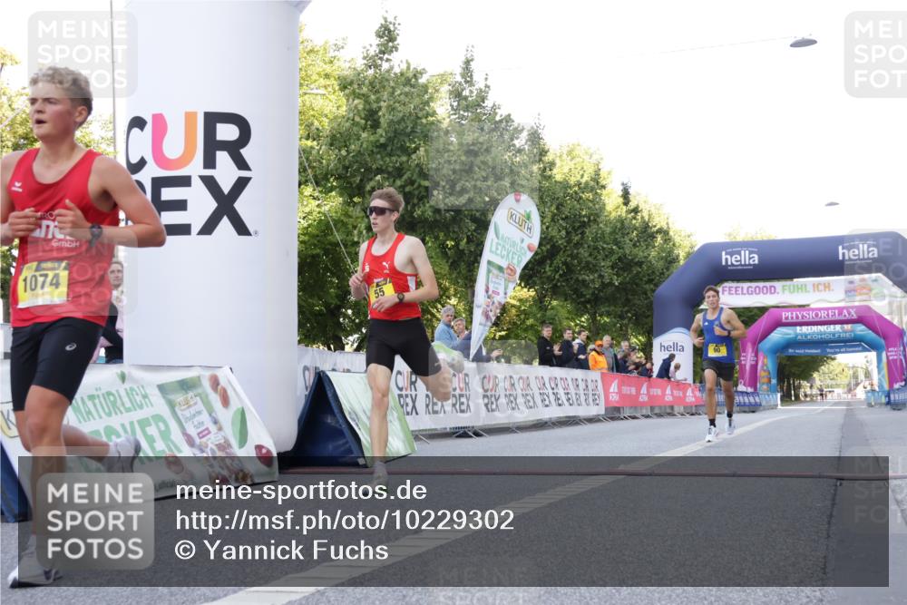 06.09.2026 - CURREX Alsterlauf Yannick Fuchs http://msf.ph/oto/10229302 06.09.2026 11:17:59 Ziel 55, 67, 72, 90, 1074 meine-sportfotos.de