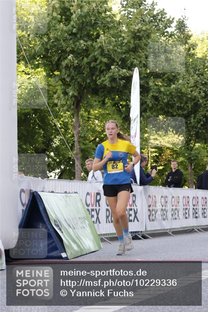 06.09.2026 - CURREX Alsterlauf Yannick Fuchs http://msf.ph/oto/10229336 06.09.2026 11:18:43 Ziel 53, 59, 77, 82 meine-sportfotos.de