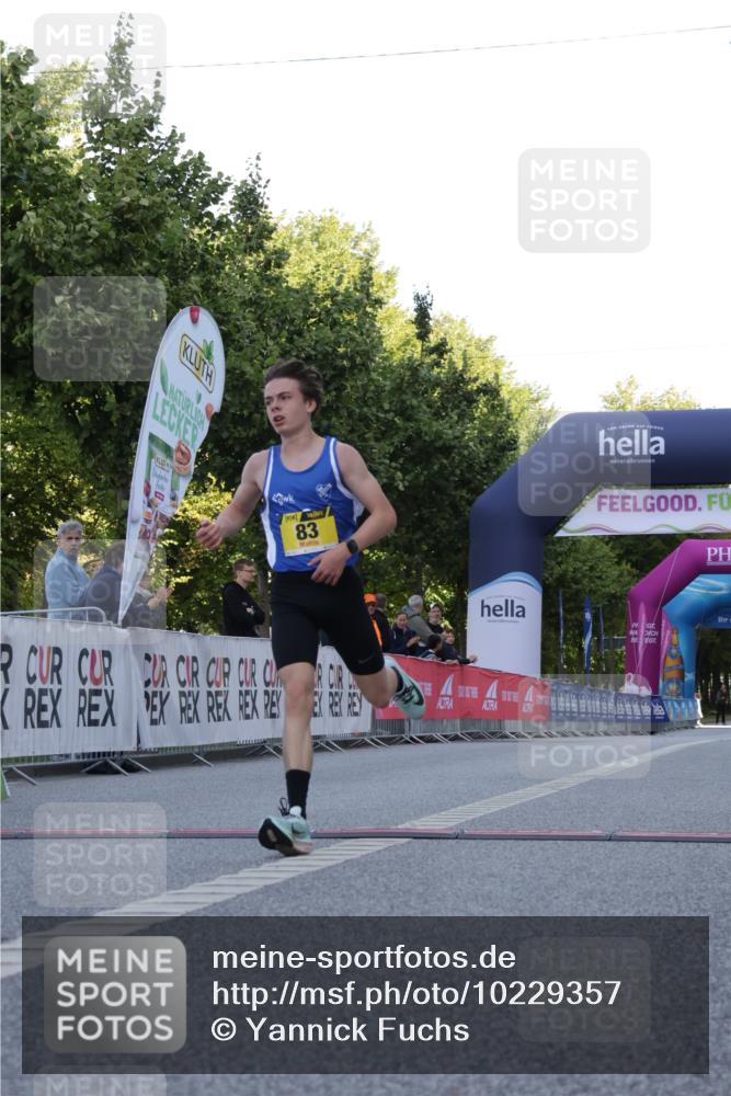 06.09.2026 - CURREX Alsterlauf Yannick Fuchs http://msf.ph/oto/10229357 06.09.2026 11:18:58 Ziel 83, 88 meine-sportfotos.de