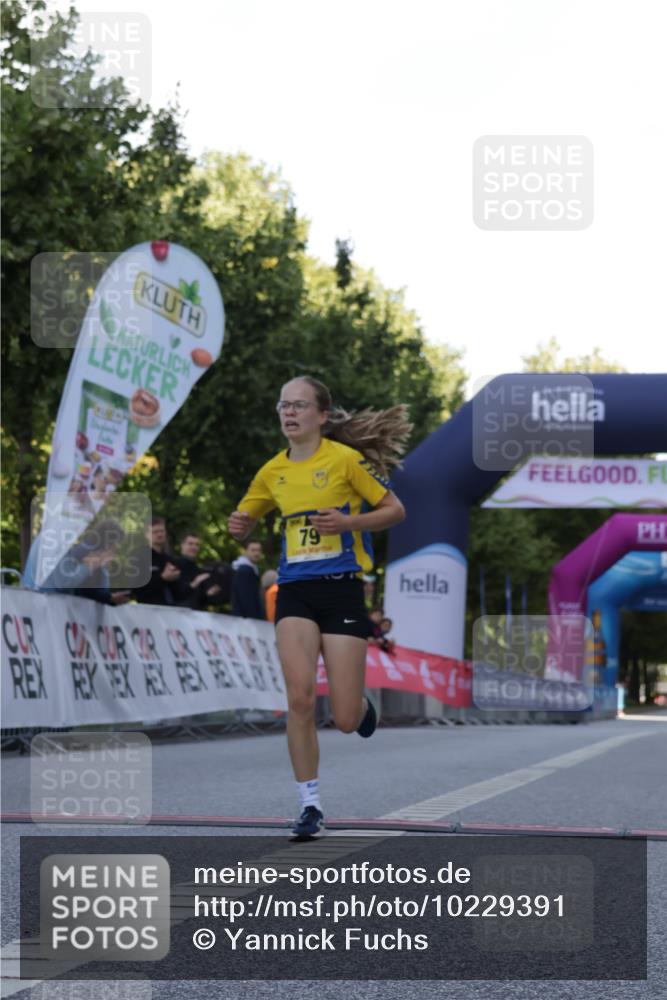 06.09.2026 - CURREX Alsterlauf Yannick Fuchs http://msf.ph/oto/10229391 06.09.2026 11:21:01 Ziel 79 meine-sportfotos.de