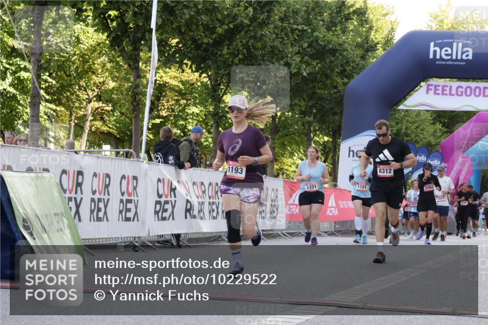 06.09.2026 - CURREX Alsterlauf Yannick Fuchs http://msf.ph/oto/10229522 06.09.2026 11:46:19 Ziel 1062, 1071, 1134, 1162, 1193, 1196, 8312 meine-sportfotos.de