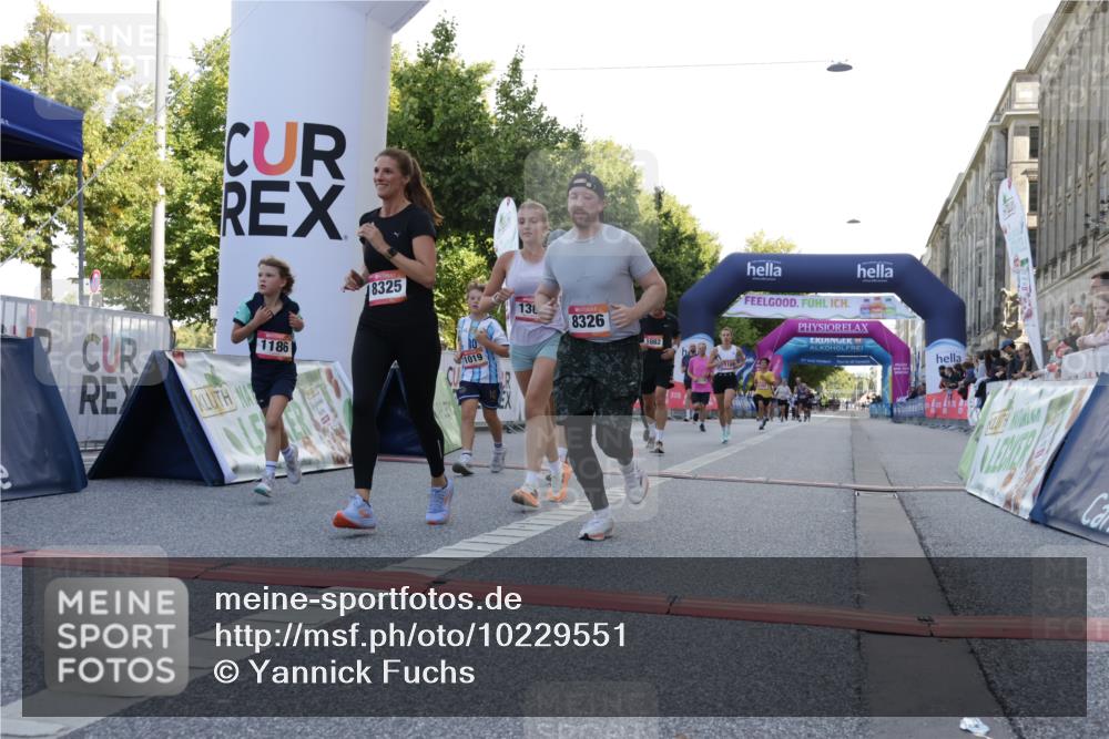 06.09.2026 - CURREX Alsterlauf Yannick Fuchs http://msf.ph/oto/10229551 06.09.2026 11:46:33 Ziel 1007, 1017, 1019, 1082, 1118, 1151, 1154, 1186, 1189, 1210, 1245, 1303, 1319, 1331, 8162, 8247, 8325, 8326 meine-sportfotos.de