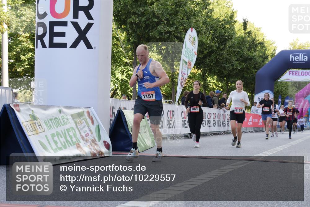 06.09.2026 - CURREX Alsterlauf Yannick Fuchs http://msf.ph/oto/10229557 06.09.2026 11:46:44 Ziel 1020, 1079, 1118, 1139, 1157, 8137, 8138, 8162 meine-sportfotos.de