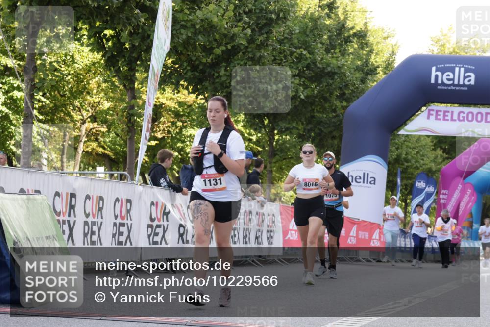 06.09.2026 - CURREX Alsterlauf Yannick Fuchs http://msf.ph/oto/10229566 06.09.2026 11:46:50 Ziel 1020, 1075, 1079, 1131, 1139, 1157, 8016, 8138 meine-sportfotos.de