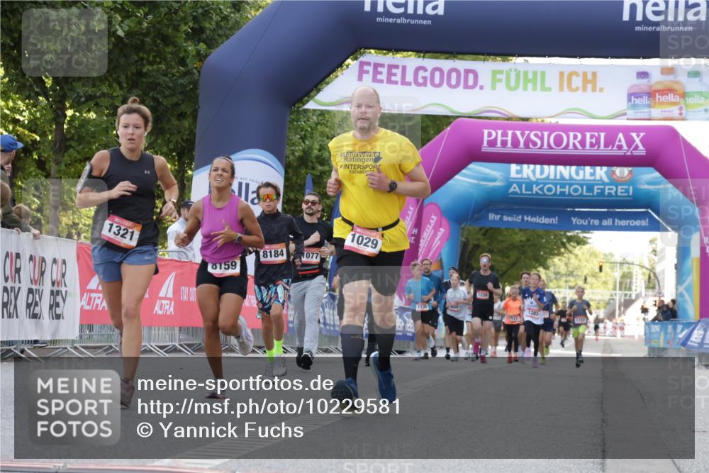 06.09.2026 - CURREX Alsterlauf Yannick Fuchs http://msf.ph/oto/10229581 06.09.2026 11:47:13 Ziel 1001, 1029, 1046, 1321, 1343, 8159, 8184, 8208, 8335 meine-sportfotos.de