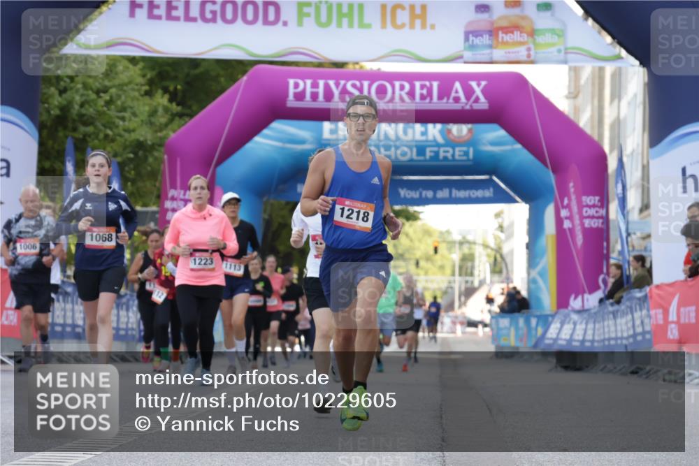 06.09.2026 - CURREX Alsterlauf Yannick Fuchs http://msf.ph/oto/10229605 06.09.2026 11:47:42 Ziel 1059, 1083, 1085, 1135, 1194, 1218, 1333, 8070, 8139 meine-sportfotos.de