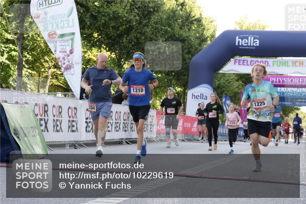 06.09.2026 - CURREX Alsterlauf Yannick Fuchs http://msf.ph/oto/10229619 06.09.2026 11:48:02 Ziel 1009, 1037, 1038, 1098, 1114, 1115, 1225, 1281, 1310, 1334, 8018 meine-sportfotos.de