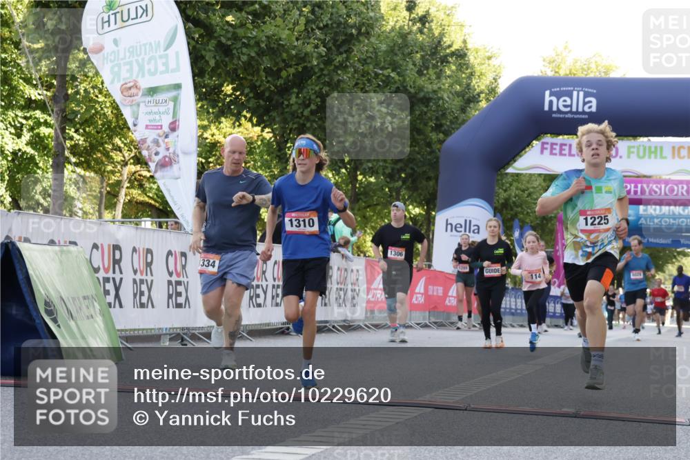 06.09.2026 - CURREX Alsterlauf Yannick Fuchs http://msf.ph/oto/10229620 06.09.2026 11:48:02 Ziel 1009, 1037, 1038, 1098, 1114, 1115, 1225, 1281, 1310, 1334, 8018 meine-sportfotos.de
