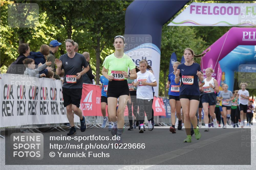 06.09.2026 - CURREX Alsterlauf Yannick Fuchs http://msf.ph/oto/10229666 06.09.2026 11:48:36 Ziel 1005, 1034, 1073, 1164, 1170, 1177, 1265, 1270, 1293, 8155, 8239, 8240 meine-sportfotos.de