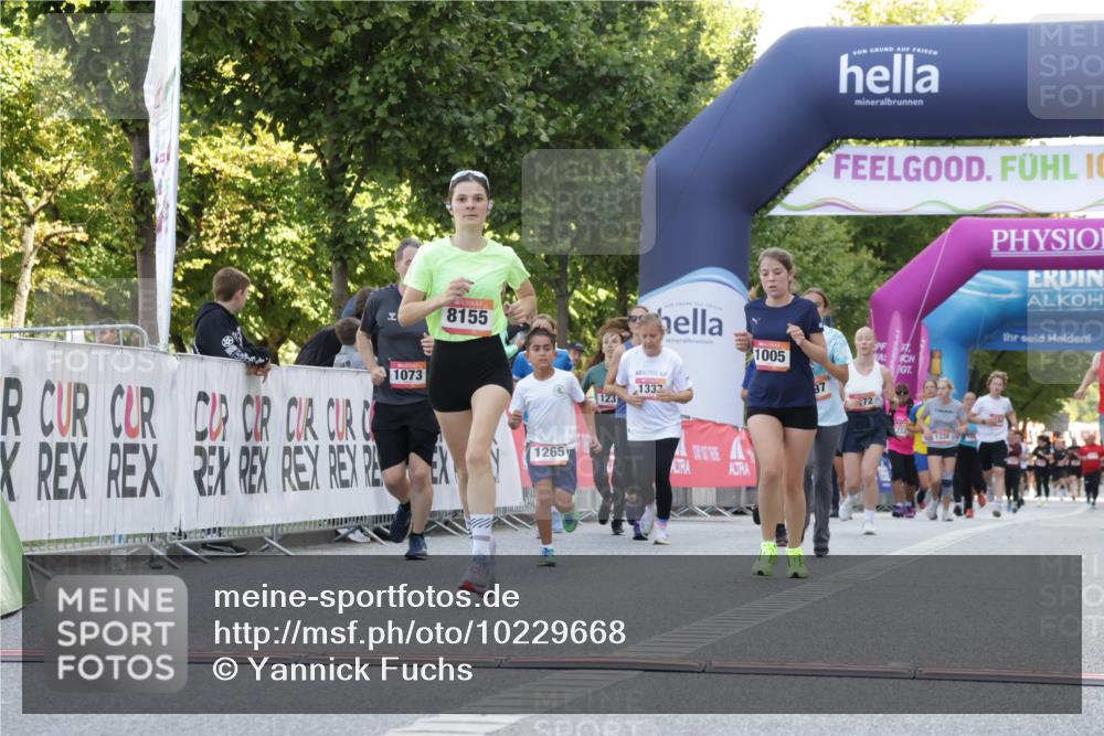 06.09.2026 - CURREX Alsterlauf Yannick Fuchs http://msf.ph/oto/10229668 06.09.2026 11:48:37 Ziel 1005, 1034, 1073, 1097, 1170, 1177, 1265, 1270, 1293, 8110, 8155 meine-sportfotos.de
