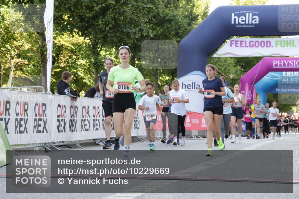 06.09.2026 - CURREX Alsterlauf Yannick Fuchs http://msf.ph/oto/10229669 06.09.2026 11:48:37 Ziel 1005, 1034, 1073, 1097, 1170, 1177, 1265, 1270, 1293, 8110, 8155 meine-sportfotos.de