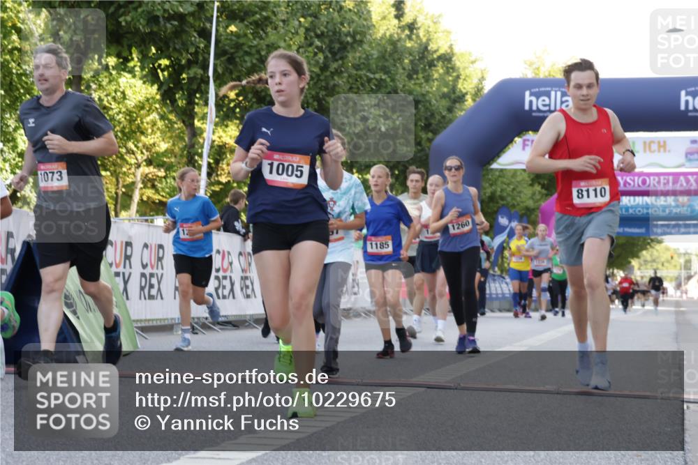 06.09.2026 - CURREX Alsterlauf Yannick Fuchs http://msf.ph/oto/10229675 06.09.2026 11:48:41 Ziel 1005, 1073, 1097, 1170, 1177, 1185, 1222, 1231, 1247, 1260, 1265, 1270, 1272, 1280, 1337, 8110, 8155 meine-sportfotos.de