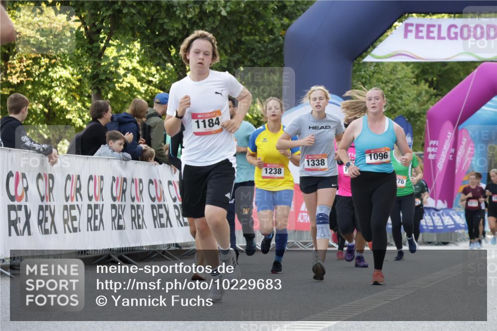 06.09.2026 - CURREX Alsterlauf Yannick Fuchs http://msf.ph/oto/10229683 06.09.2026 11:48:46 Ziel 1005, 1073, 1096, 1097, 1184, 1185, 1222, 1231, 1233, 1238, 1247, 1260, 1265, 1272, 1280, 1337, 1338, 8110, 8155 meine-sportfotos.de