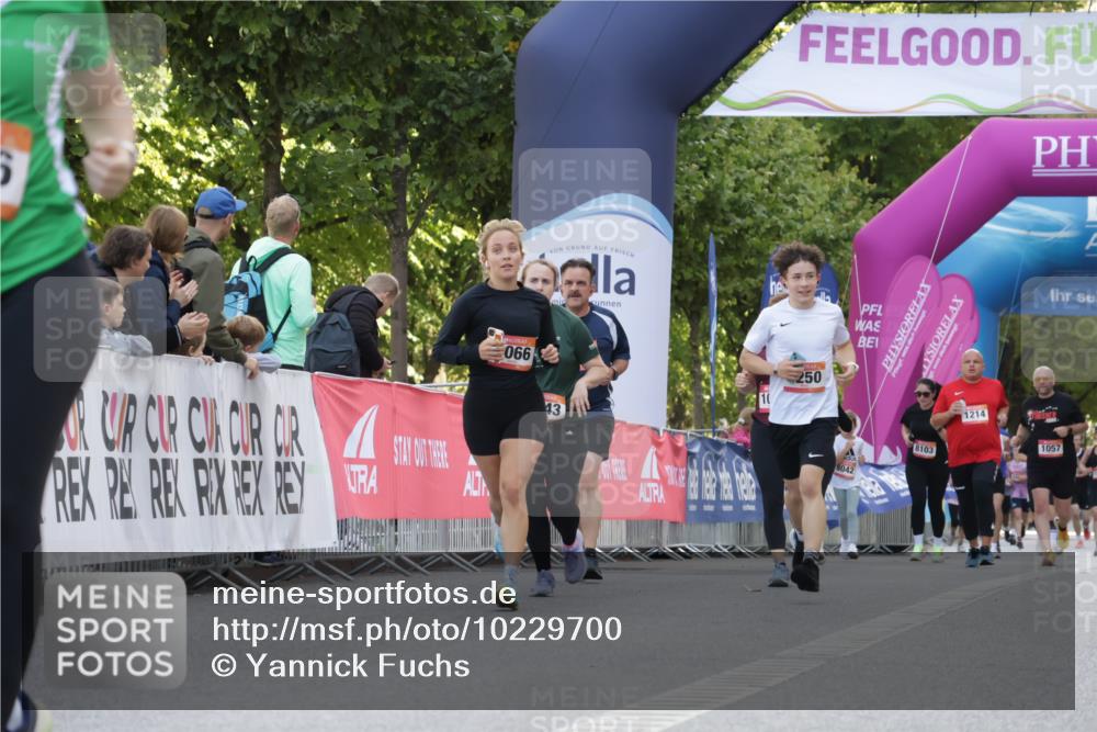 06.09.2026 - CURREX Alsterlauf Yannick Fuchs http://msf.ph/oto/10229700 06.09.2026 11:48:53 Ziel 1066, 1096, 1184, 1233, 1238, 1250, 1275, 1276, 1326, 1338, 8347 meine-sportfotos.de