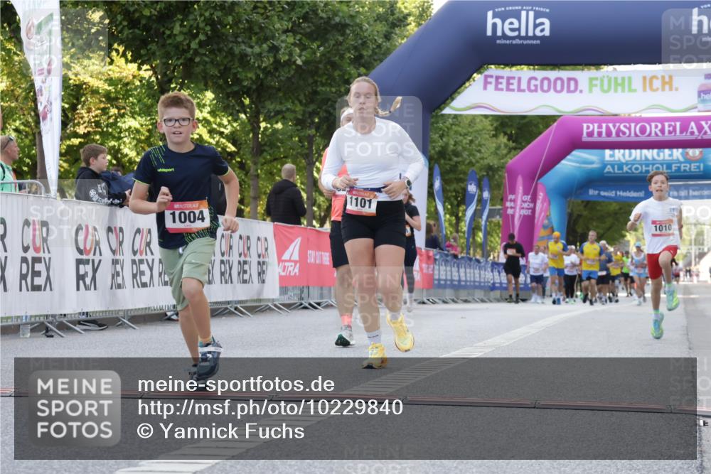 06.09.2026 - CURREX Alsterlauf Yannick Fuchs http://msf.ph/oto/10229840 06.09.2026 11:49:55 Ziel 1004, 1010, 1086, 1101, 1144, 1290, 1335, 8284, 8291 meine-sportfotos.de