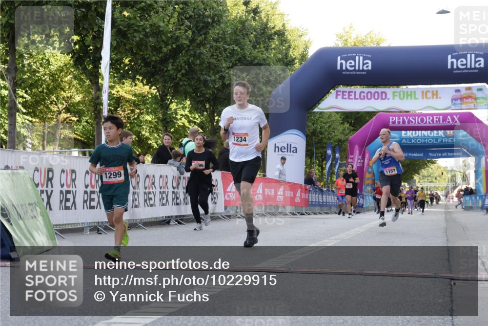 06.09.2026 - CURREX Alsterlauf Yannick Fuchs http://msf.ph/oto/10229915 06.09.2026 11:50:45 Ziel 1149, 1157, 1199, 1234, 1299, 8090 meine-sportfotos.de