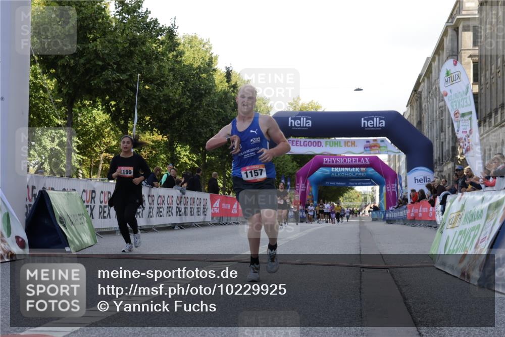 06.09.2026 - CURREX Alsterlauf Yannick Fuchs http://msf.ph/oto/10229925 06.09.2026 11:50:49 Ziel 1149, 1157, 1199, 1234, 1299 meine-sportfotos.de