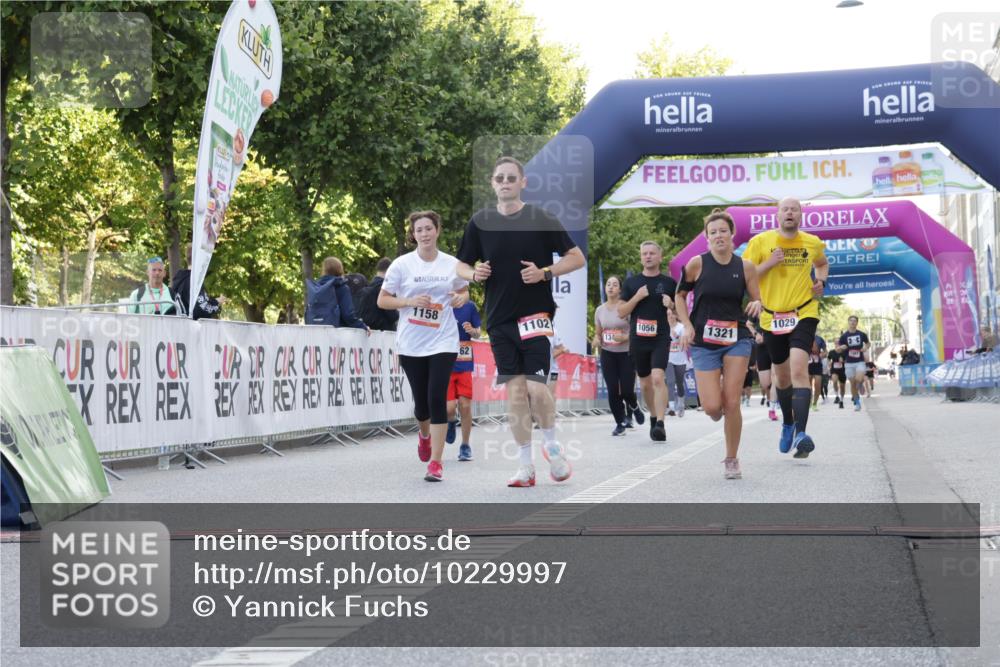 06.09.2026 - CURREX Alsterlauf Yannick Fuchs http://msf.ph/oto/10229997 06.09.2026 11:51:32 Ziel 1029, 1056, 1102, 1148, 1158, 1162, 1224, 1301, 1321, 1343, 1346, 8047, 8172 meine-sportfotos.de