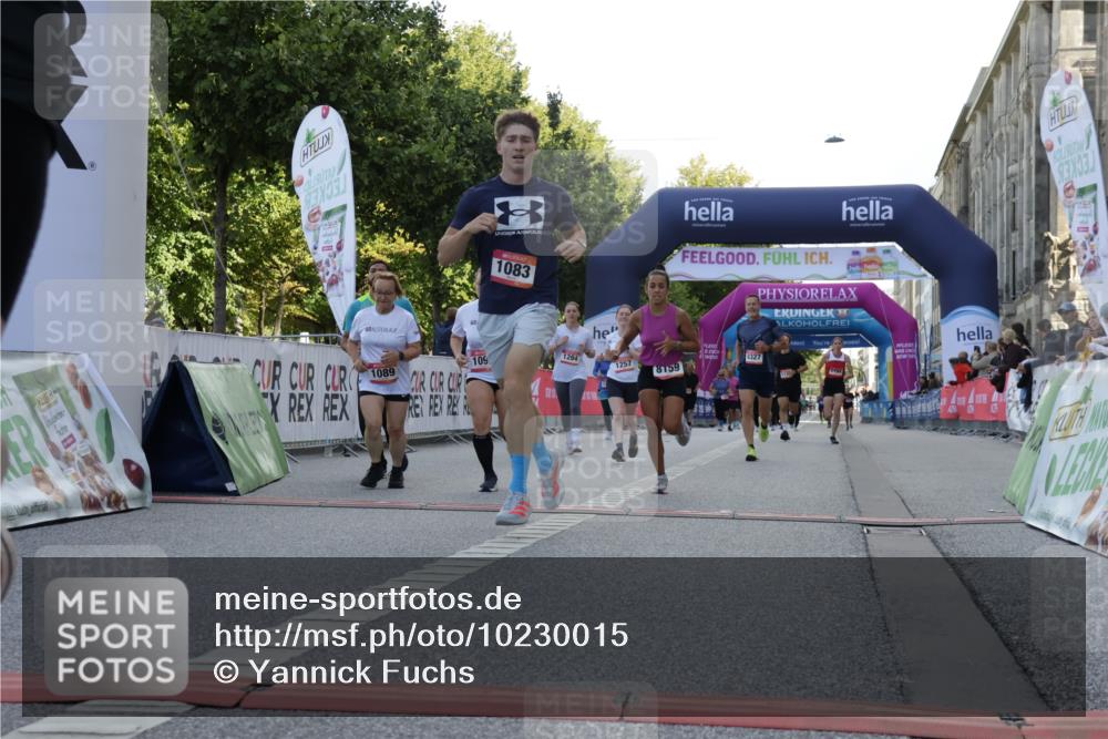 06.09.2026 - CURREX Alsterlauf Yannick Fuchs http://msf.ph/oto/10230015 06.09.2026 11:51:40 Ziel 1029, 1056, 1083, 1089, 1090, 1102, 1158, 1162, 1194, 1226, 1257, 1315, 1321, 1345, 8159, 8327 meine-sportfotos.de