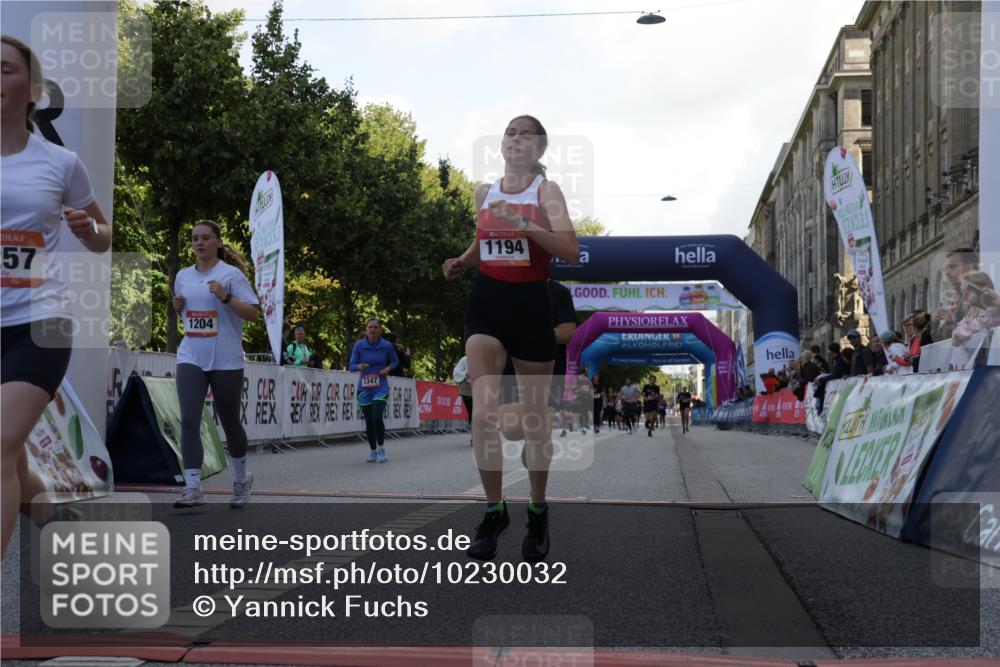 06.09.2026 - CURREX Alsterlauf Yannick Fuchs http://msf.ph/oto/10230032 06.09.2026 11:51:45 Ziel 1083, 1089, 1090, 1135, 1194, 1226, 1257, 1315, 1345, 1347, 8159, 8327 meine-sportfotos.de