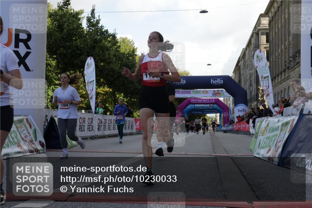 06.09.2026 - CURREX Alsterlauf Yannick Fuchs http://msf.ph/oto/10230033 06.09.2026 11:51:45 Ziel 1083, 1089, 1090, 1135, 1194, 1226, 1257, 1315, 1345, 1347, 8159, 8327 meine-sportfotos.de