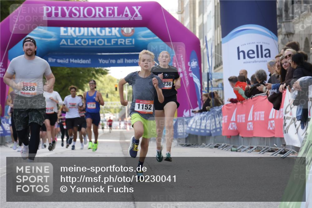 06.09.2026 - CURREX Alsterlauf Yannick Fuchs http://msf.ph/oto/10230041 06.09.2026 11:51:52 Ziel 1118, 1123, 1135, 1152, 1194, 1200, 1254, 1303, 1327, 1347, 8236, 8325, 8326 meine-sportfotos.de