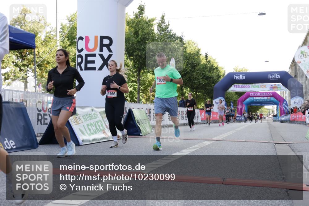 06.09.2026 - CURREX Alsterlauf Yannick Fuchs http://msf.ph/oto/10230099 06.09.2026 11:52:24 Ziel 1009, 1020, 1059, 1120, 1139, 1186, 1205, 1206, 1215, 1266, 1304 meine-sportfotos.de