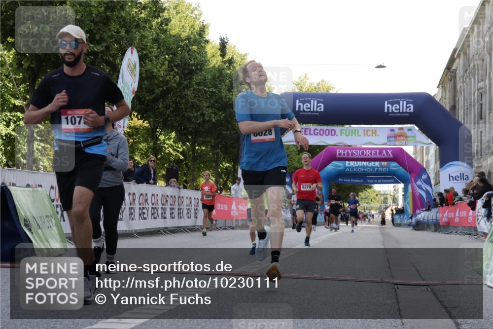 06.09.2026 - CURREX Alsterlauf Yannick Fuchs http://msf.ph/oto/10230111 06.09.2026 11:52:33 Ziel 1007, 1020, 1075, 1076, 1139, 8028, 8202, 8269, 8270 meine-sportfotos.de