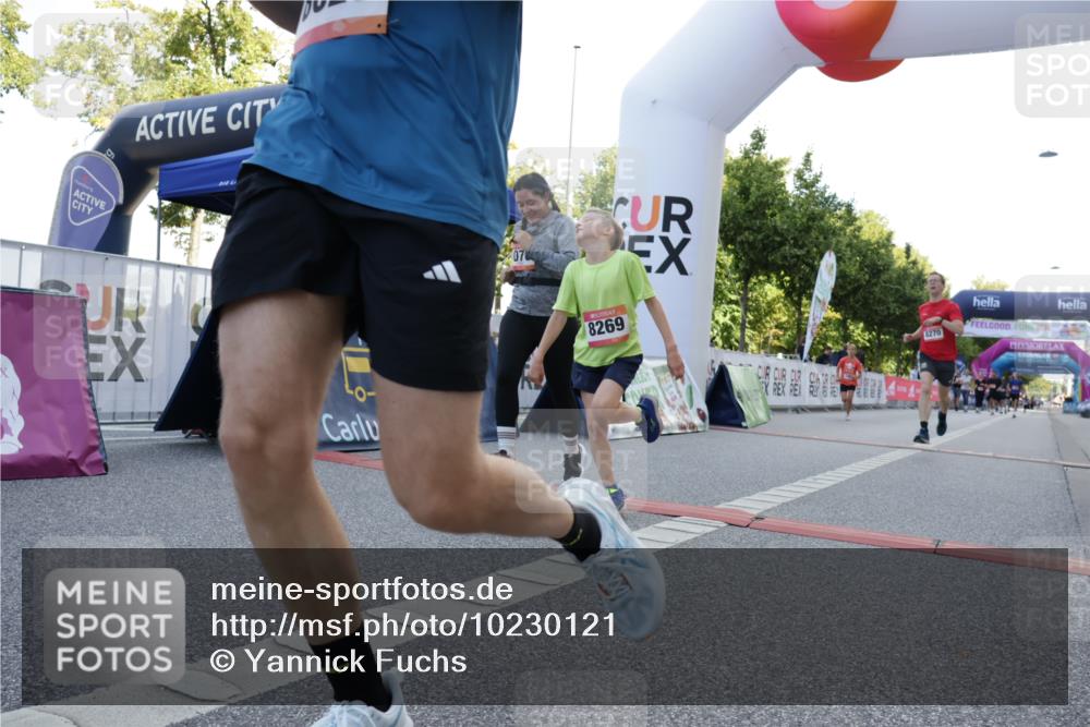 06.09.2026 - CURREX Alsterlauf Yannick Fuchs http://msf.ph/oto/10230121 06.09.2026 11:52:36 Ziel 1007, 1075, 1076, 1139, 8028, 8202, 8269, 8270 meine-sportfotos.de
