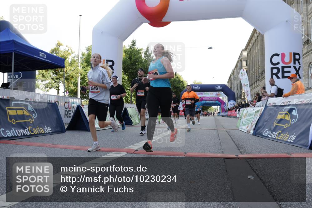 06.09.2026 - CURREX Alsterlauf Yannick Fuchs http://msf.ph/oto/10230234 06.09.2026 11:53:22 Ziel 1026, 1034, 1095, 1096, 1114, 1115, 1130, 1317, 1329, 8046, 8048 meine-sportfotos.de