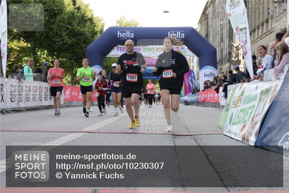 06.09.2026 - CURREX Alsterlauf Yannick Fuchs http://msf.ph/oto/10230307 06.09.2026 11:53:46 Ziel 1037, 1038, 1057, 1066, 1068, 1069, 1081, 1111, 1213 meine-sportfotos.de