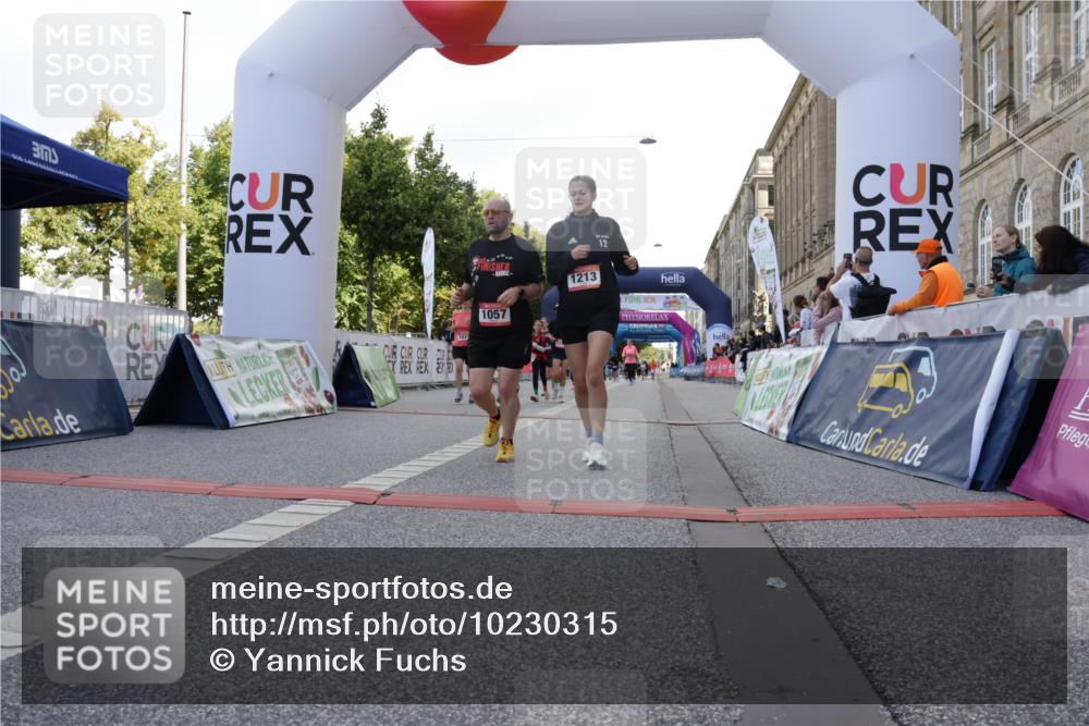 06.09.2026 - CURREX Alsterlauf Yannick Fuchs http://msf.ph/oto/10230315 06.09.2026 11:53:48 Ziel 1037, 1038, 1057, 1066, 1068, 1069, 1081, 1111, 1124, 1213 meine-sportfotos.de