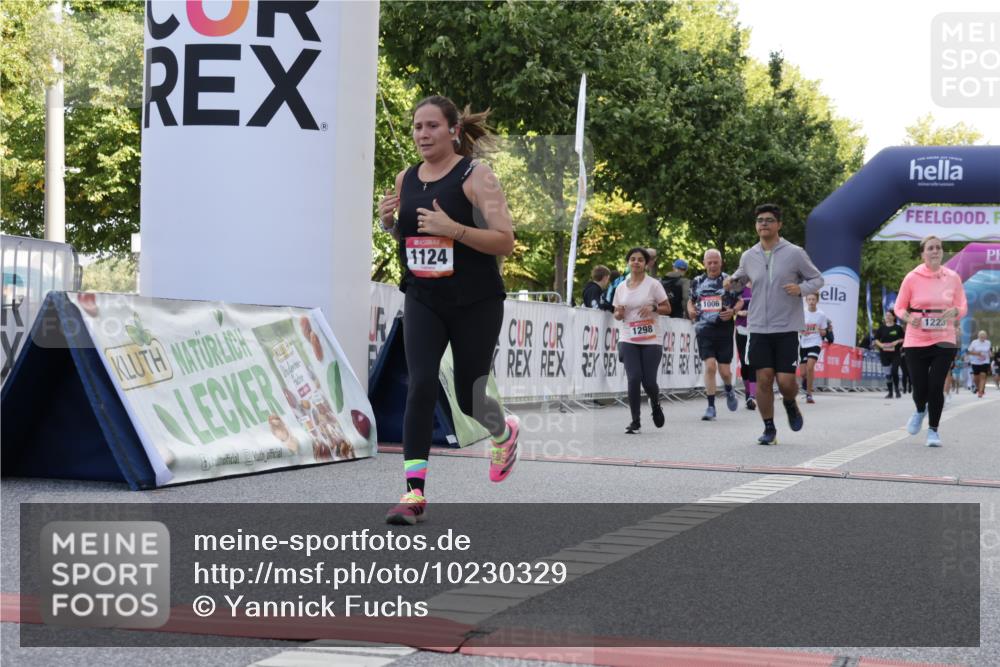 06.09.2026 - CURREX Alsterlauf Yannick Fuchs http://msf.ph/oto/10230329 06.09.2026 11:53:54 Ziel 1006, 1037, 1038, 1057, 1068, 1069, 1124, 1213, 1223, 1298, 1305 meine-sportfotos.de