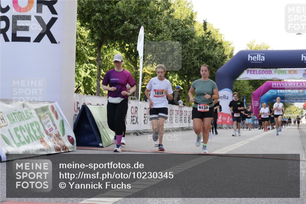 06.09.2026 - CURREX Alsterlauf Yannick Fuchs http://msf.ph/oto/10230345 06.09.2026 11:54:00 Ziel 1006, 1018, 1098, 1124, 1150, 1223, 1267, 1291, 1298, 1305, 8139, 8245 meine-sportfotos.de