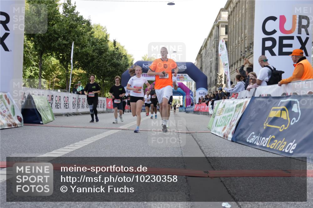 06.09.2026 - CURREX Alsterlauf Yannick Fuchs http://msf.ph/oto/10230358 06.09.2026 11:54:05 Ziel 1006, 1018, 1063, 1098, 1150, 1232, 1249, 1267, 1291, 1309, 8139, 8245 meine-sportfotos.de