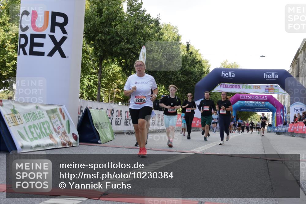 06.09.2026 - CURREX Alsterlauf Yannick Fuchs http://msf.ph/oto/10230384 06.09.2026 11:54:13 Ziel 1063, 1192, 1209, 1232, 1249, 1308, 1309, 1322, 1323, 8018 meine-sportfotos.de
