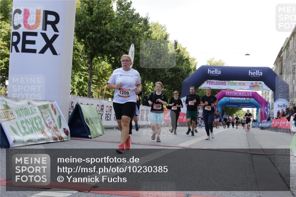 06.09.2026 - CURREX Alsterlauf Yannick Fuchs http://msf.ph/oto/10230385 06.09.2026 11:54:13 Ziel 1063, 1192, 1209, 1232, 1249, 1308, 1309, 1322, 1323, 8018 meine-sportfotos.de
