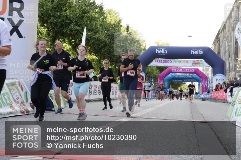 06.09.2026 - CURREX Alsterlauf Yannick Fuchs http://msf.ph/oto/10230390 06.09.2026 11:54:15 Ziel 1063, 1166, 1167, 1192, 1209, 1232, 1308, 1322, 1323, 8018 meine-sportfotos.de