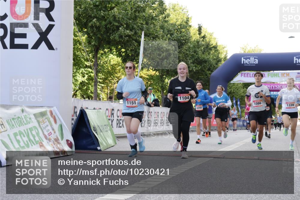 06.09.2026 - CURREX Alsterlauf Yannick Fuchs http://msf.ph/oto/10230421 06.09.2026 11:54:26 Ziel 1078, 1086, 1104, 1151, 1166, 1167, 1191, 1332, 1339, 8185, 8239, 8240 meine-sportfotos.de