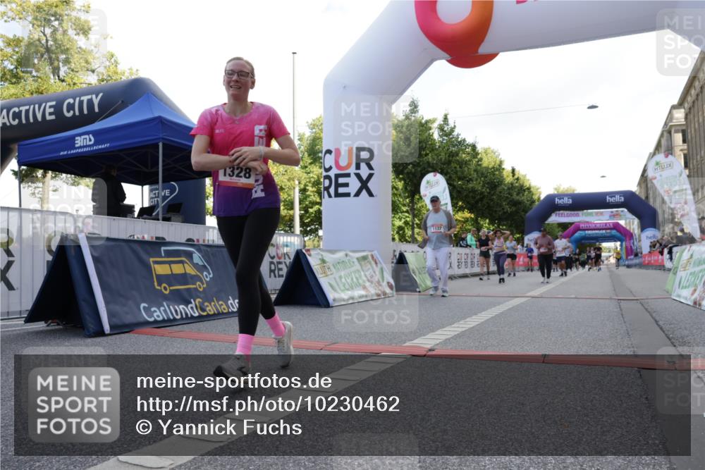 06.09.2026 - CURREX Alsterlauf Yannick Fuchs http://msf.ph/oto/10230462 06.09.2026 11:54:35 Ziel 1122, 1168, 1191, 1289, 1325, 1328, 8185, 8239, 8240 meine-sportfotos.de