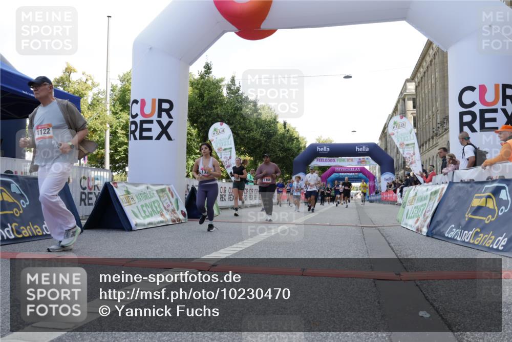 06.09.2026 - CURREX Alsterlauf Yannick Fuchs http://msf.ph/oto/10230470 06.09.2026 11:54:37 Ziel 1012, 1017, 1019, 1031, 1122, 1168, 1191, 1289, 1290, 1325, 1328, 1331, 8185 meine-sportfotos.de