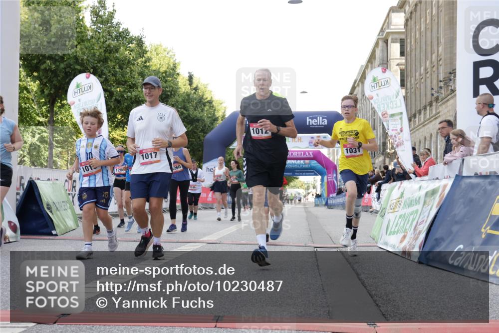 06.09.2026 - CURREX Alsterlauf Yannick Fuchs http://msf.ph/oto/10230487 06.09.2026 11:54:42 Ziel 1012, 1017, 1019, 1031, 1060, 1101, 1122, 1168, 1185, 1222, 1231, 1251, 1260, 1270, 1272, 1280, 1289, 1290, 1325, 1331 meine-sportfotos.de