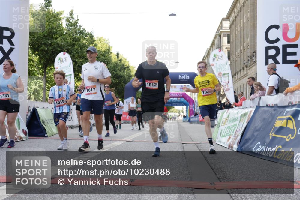 06.09.2026 - CURREX Alsterlauf Yannick Fuchs http://msf.ph/oto/10230488 06.09.2026 11:54:43 Ziel 1012, 1017, 1019, 1031, 1060, 1101, 1145, 1168, 1185, 1222, 1231, 1251, 1260, 1270, 1272, 1280, 1289, 1290, 1325, 1331 meine-sportfotos.de