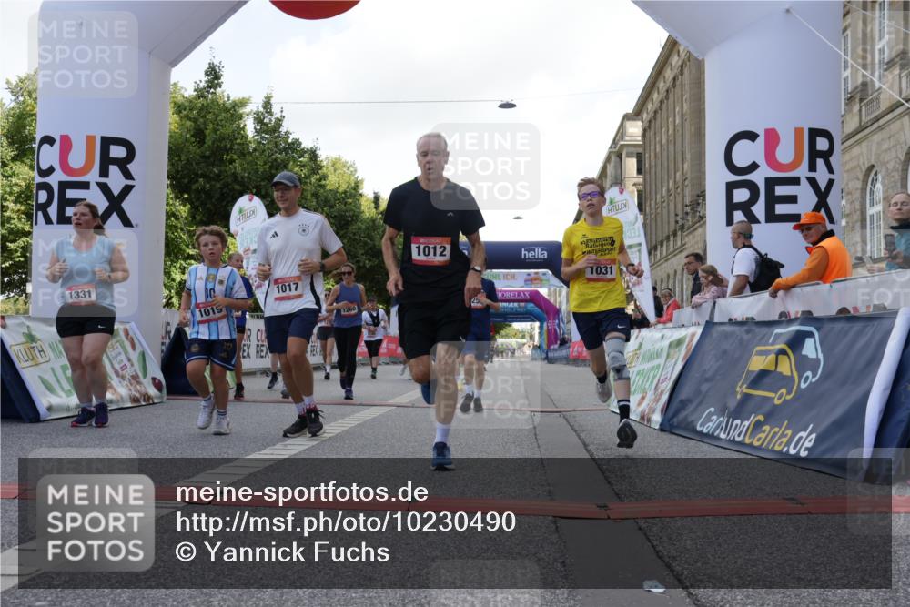 06.09.2026 - CURREX Alsterlauf Yannick Fuchs http://msf.ph/oto/10230490 06.09.2026 11:54:43 Ziel 1012, 1017, 1019, 1031, 1060, 1101, 1145, 1168, 1185, 1222, 1231, 1251, 1260, 1270, 1272, 1280, 1289, 1290, 1325, 1331 meine-sportfotos.de